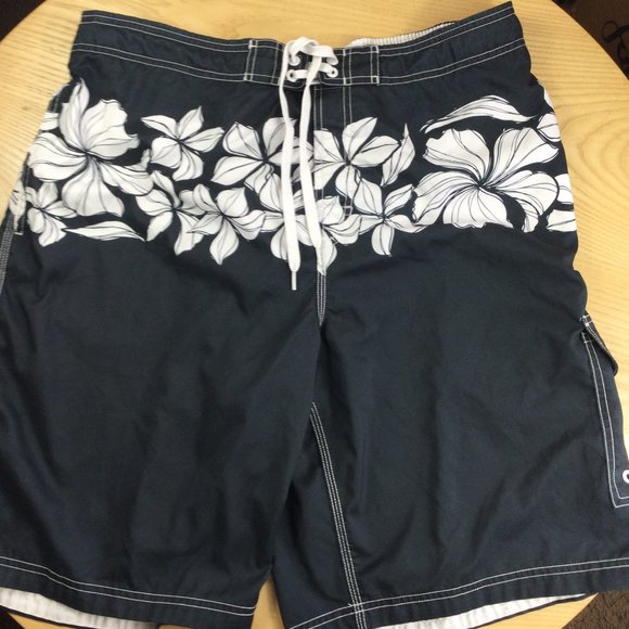 Speedo Other - Speedo Black/White Hibiscus Board Shorts, XL
